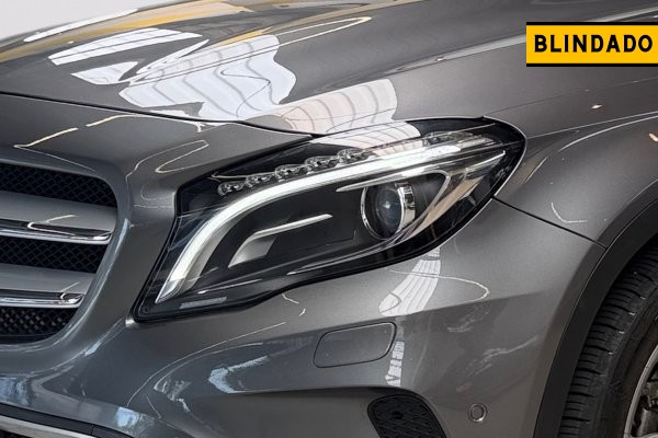 MERCEDES-BENZ GLA 200 1.6 CGI ADVANCE 16V TURBO FLEX 4P AUTOMÁTICO 2015/2015